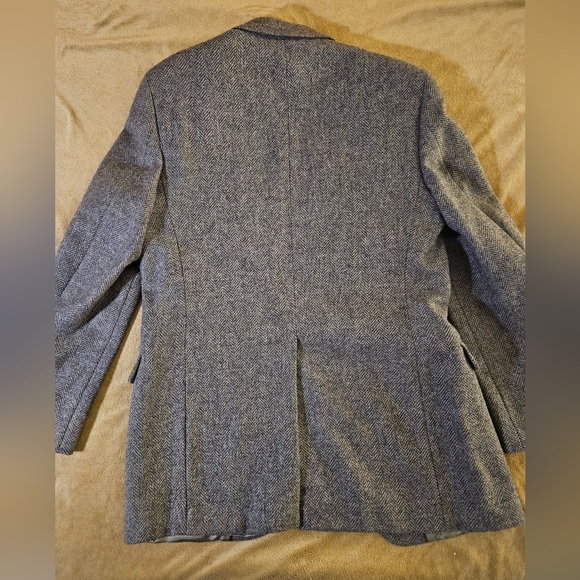 Gray Wool Tweed Blazer - Picture 2 of 4